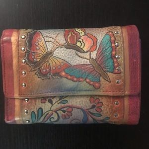 Anushka Wallet